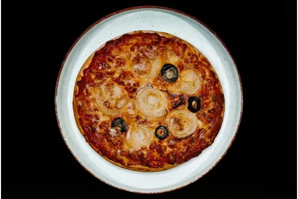 Zesty Onion Feast Pizza