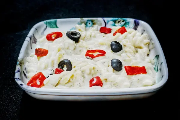 Creamy Alfredo Pasta (Fusilli)
