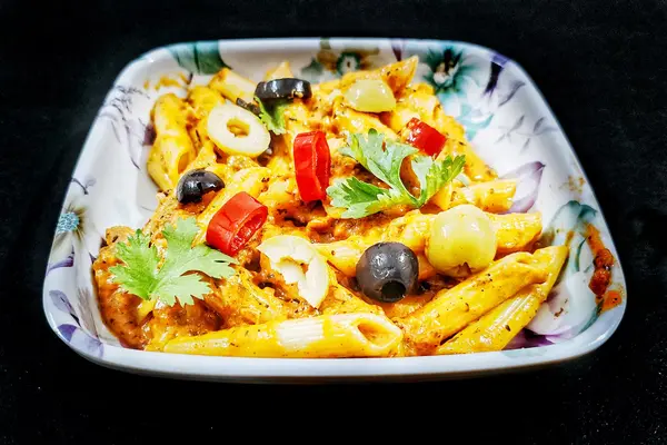Classic Red Sauce Pasta (Penne)